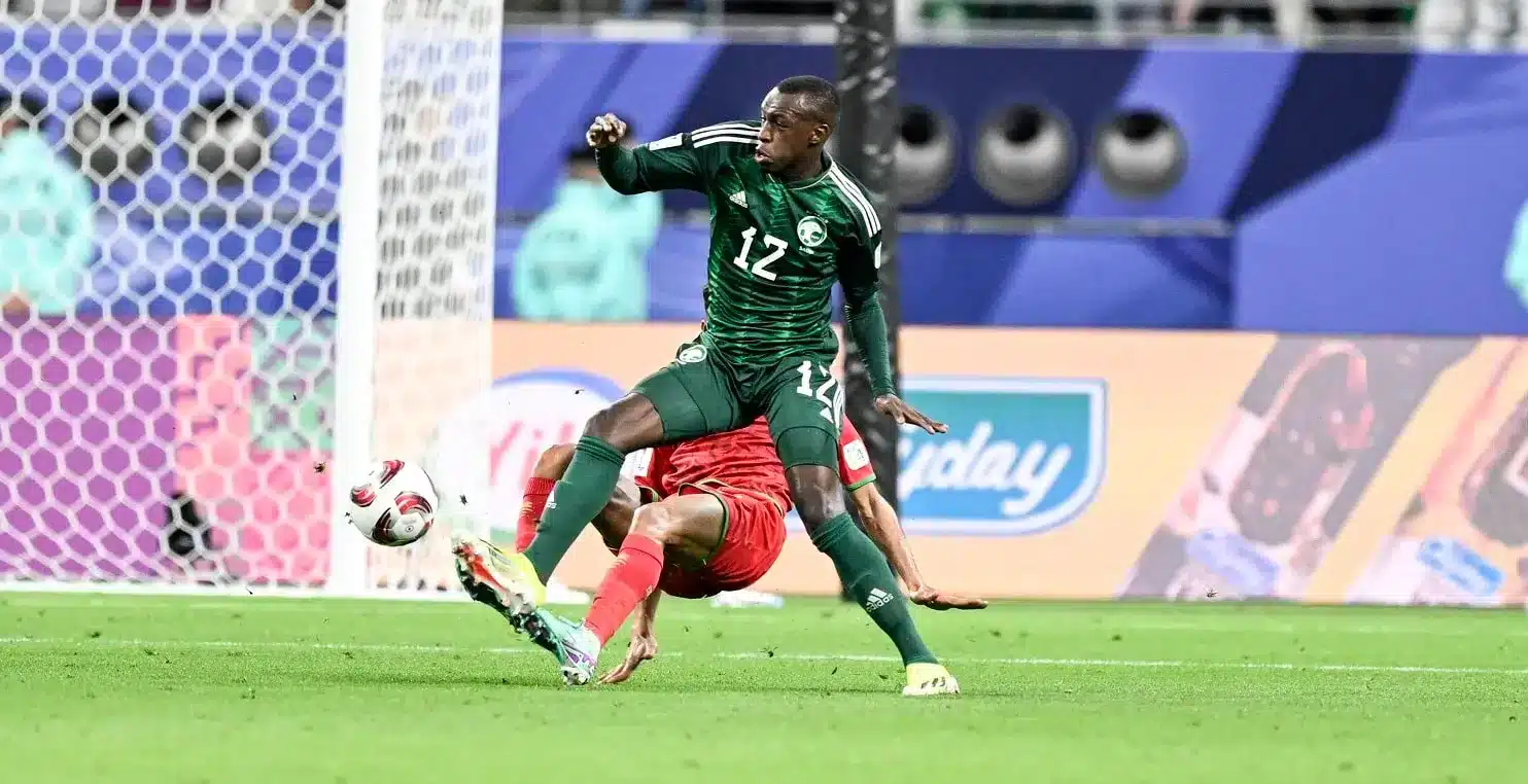 سعود عبد الحميد يقرر الصمت بعد حل أزمة جواز السفر