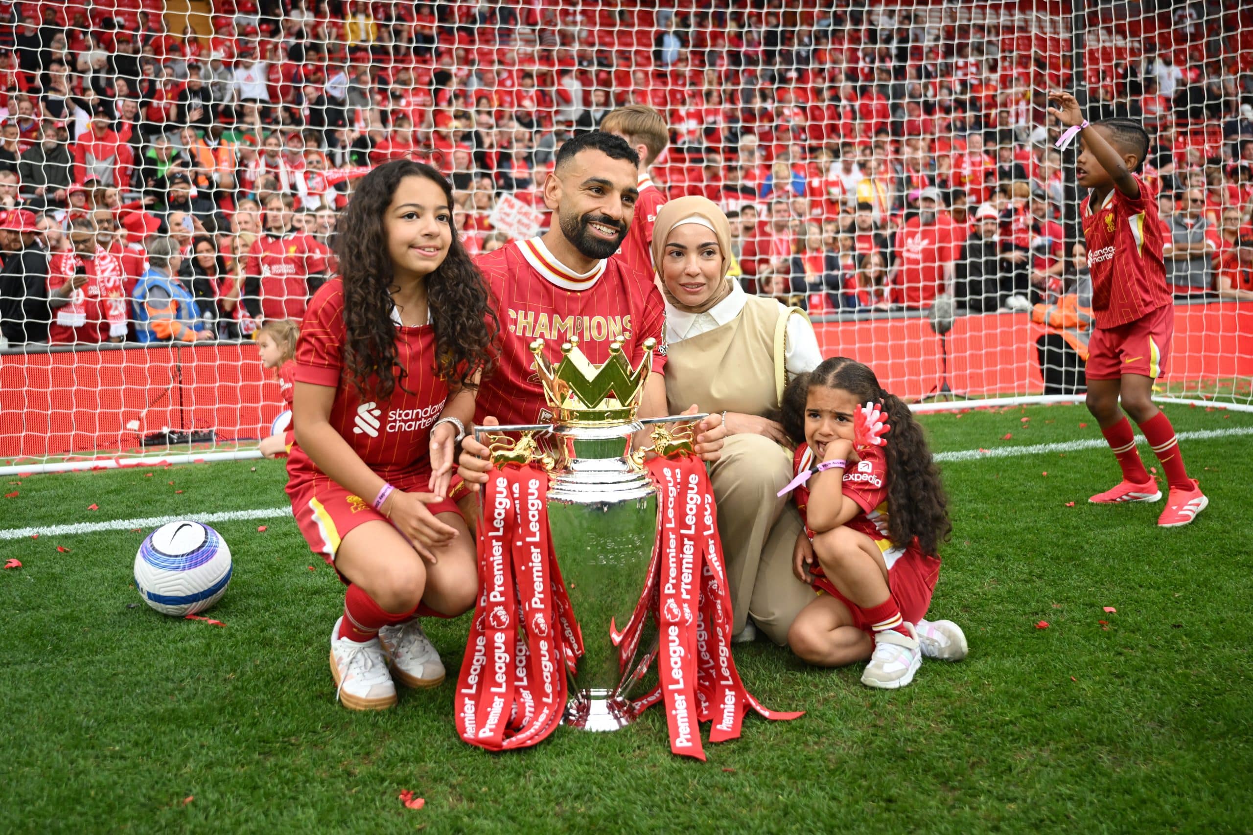 نقد بنات محمد صلاح لأدائه: تقييمات طريفة من مكة وكيان