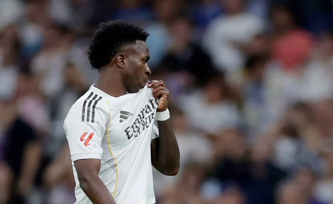 فينيسيوس يعلن رغبته في البقاء في ريال مدريد