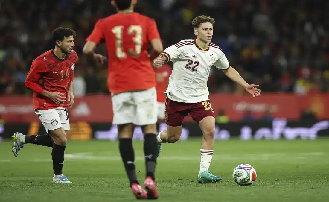 سبب غياب حمدي فتحي عن مباراة مصر ضد روسيا