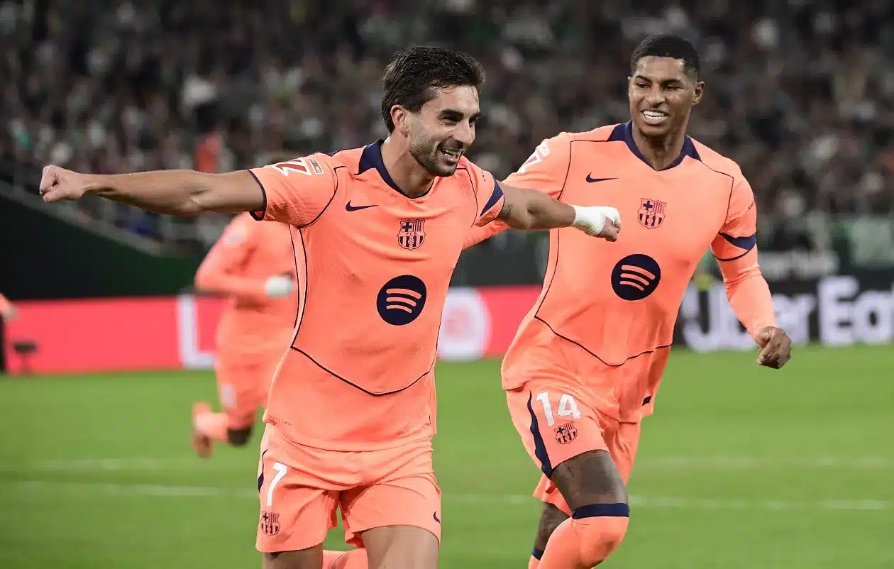 السبب المفاجئ وراء رغبة برشلونة في ضم راشفورد نهائيًا
